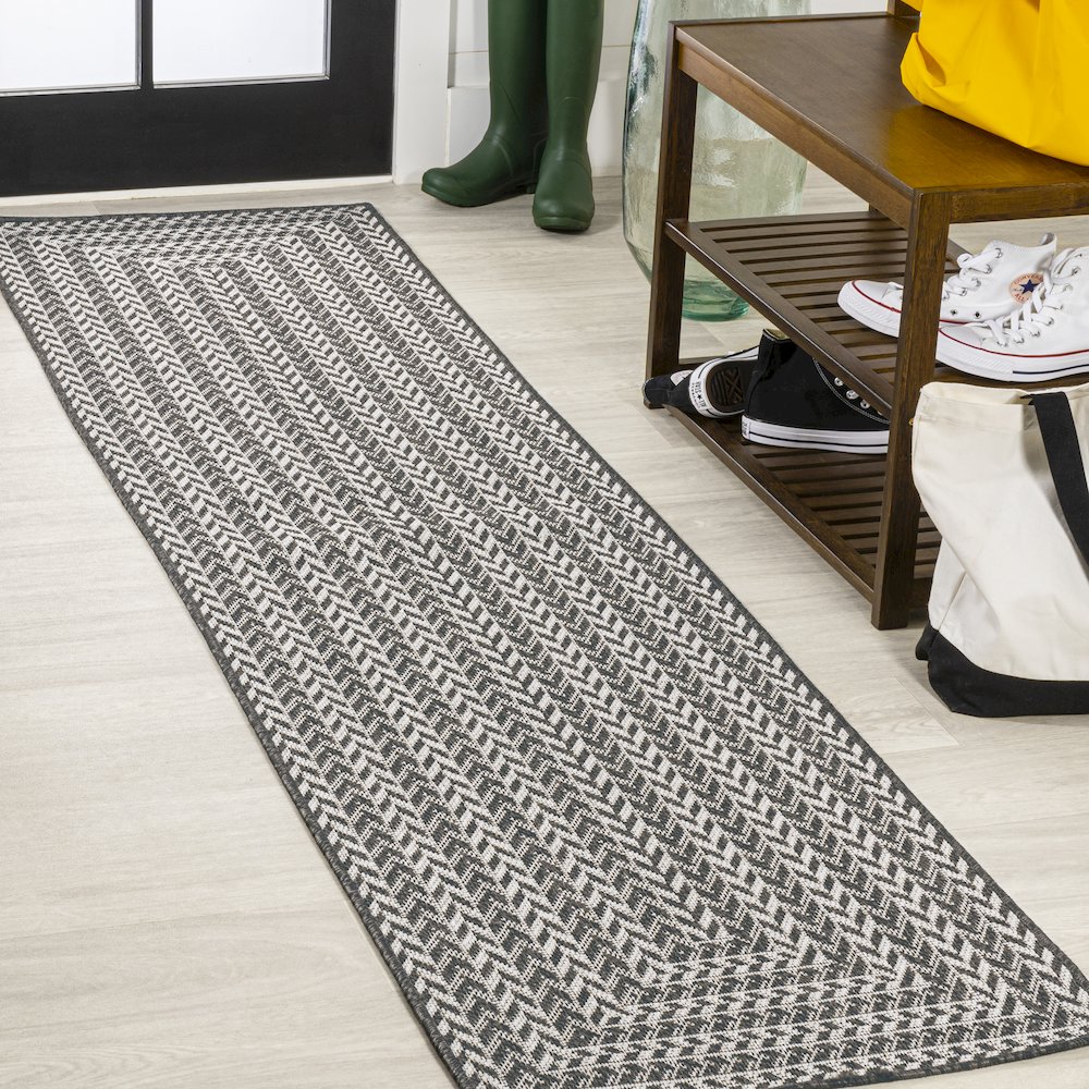 Chevron Modern Concentric Squares Indoor/Outdoor Area Rug. Picture 2