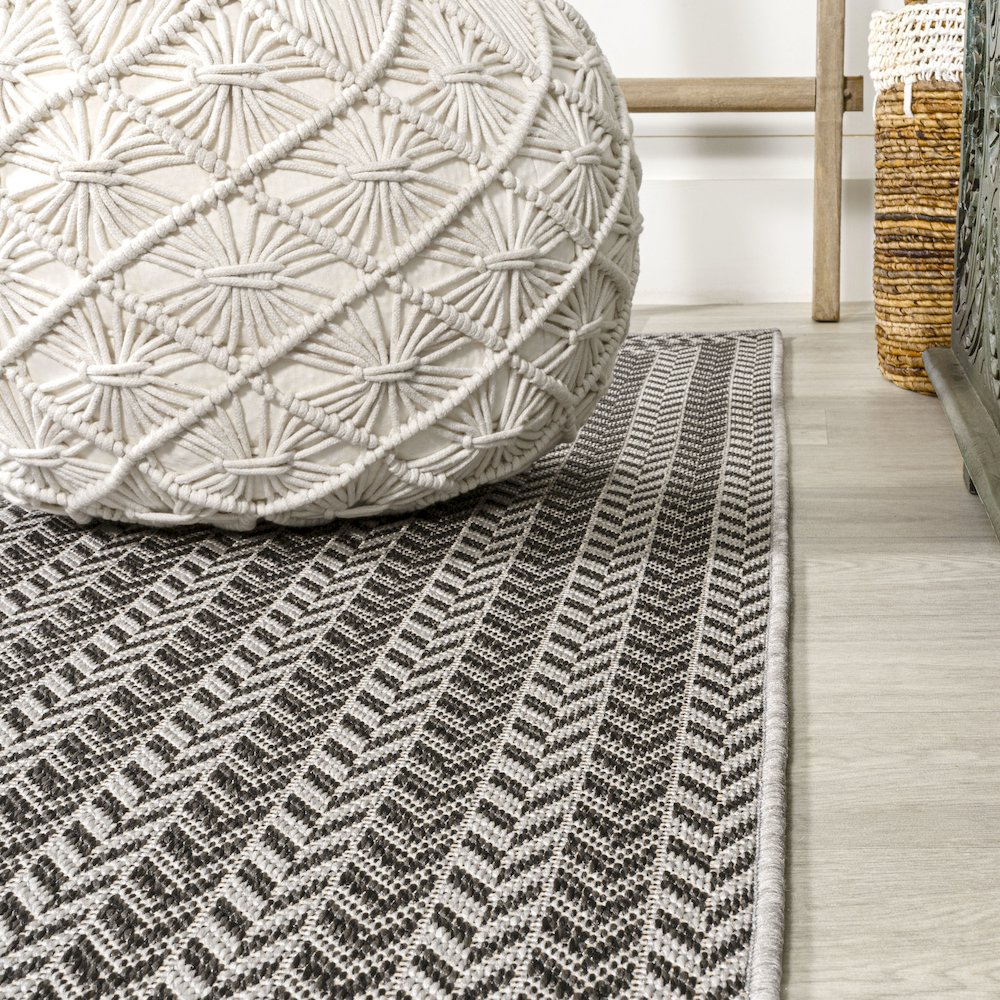 Chevron Modern Concentric Squares Indoor/Outdoor Area Rug. Picture 5