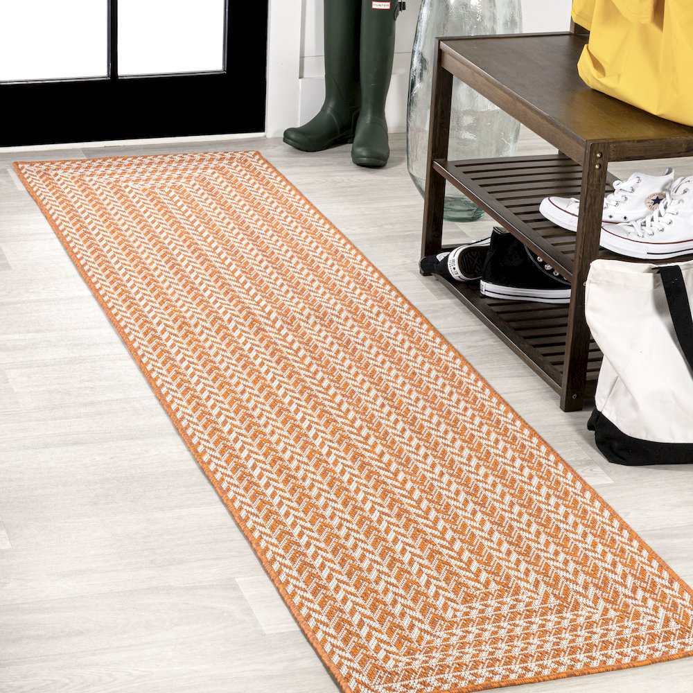Chevron Modern Concentric Squares Indoor/Outdoor Area Rug. Picture 2