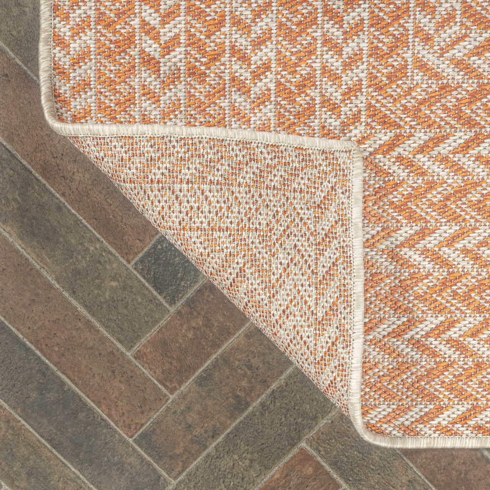 Chevron Modern Concentric Squares Indoor/Outdoor Area Rug. Picture 3