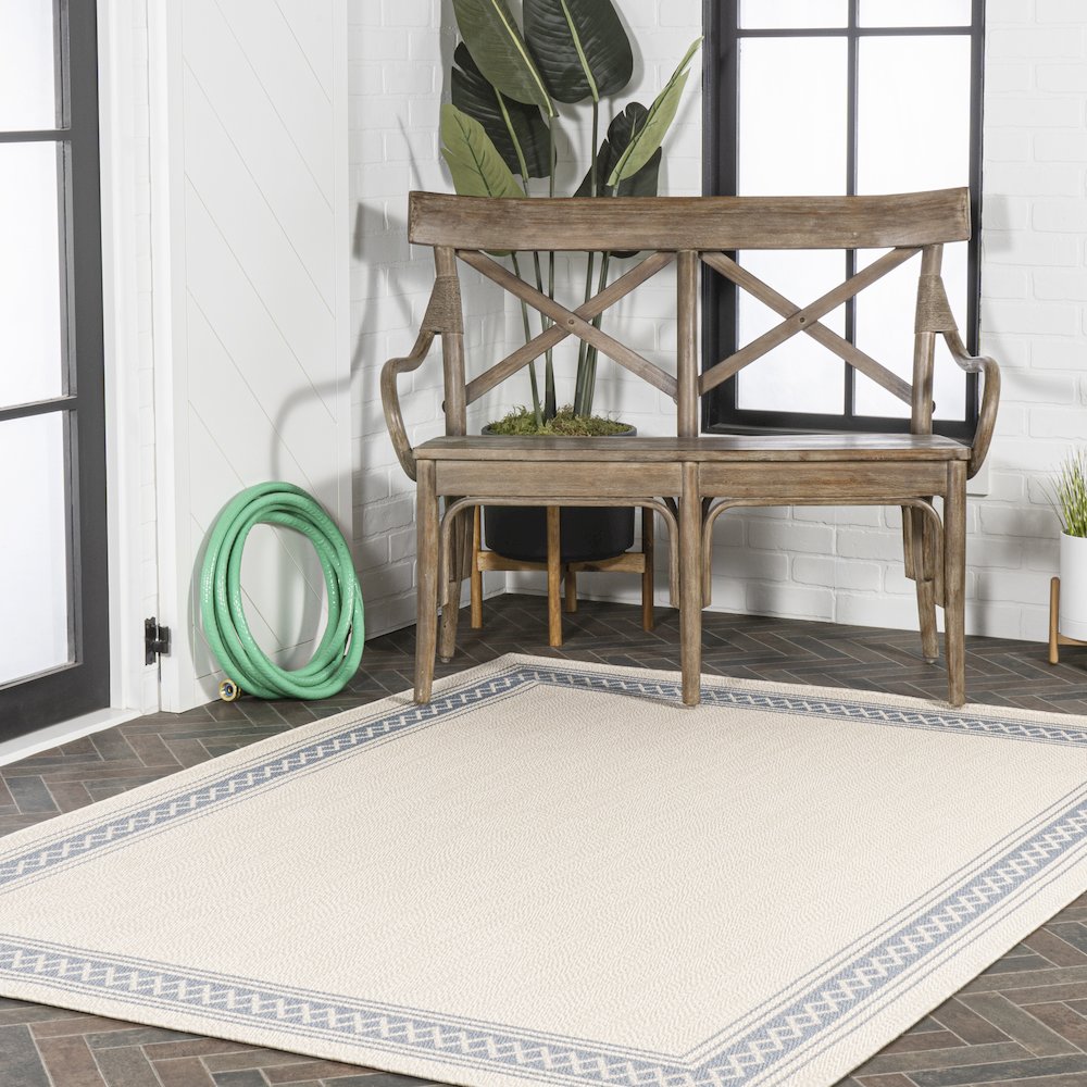 Lucia Classic Diamond Border Indoor/Outdoor Area Rug. Picture 9