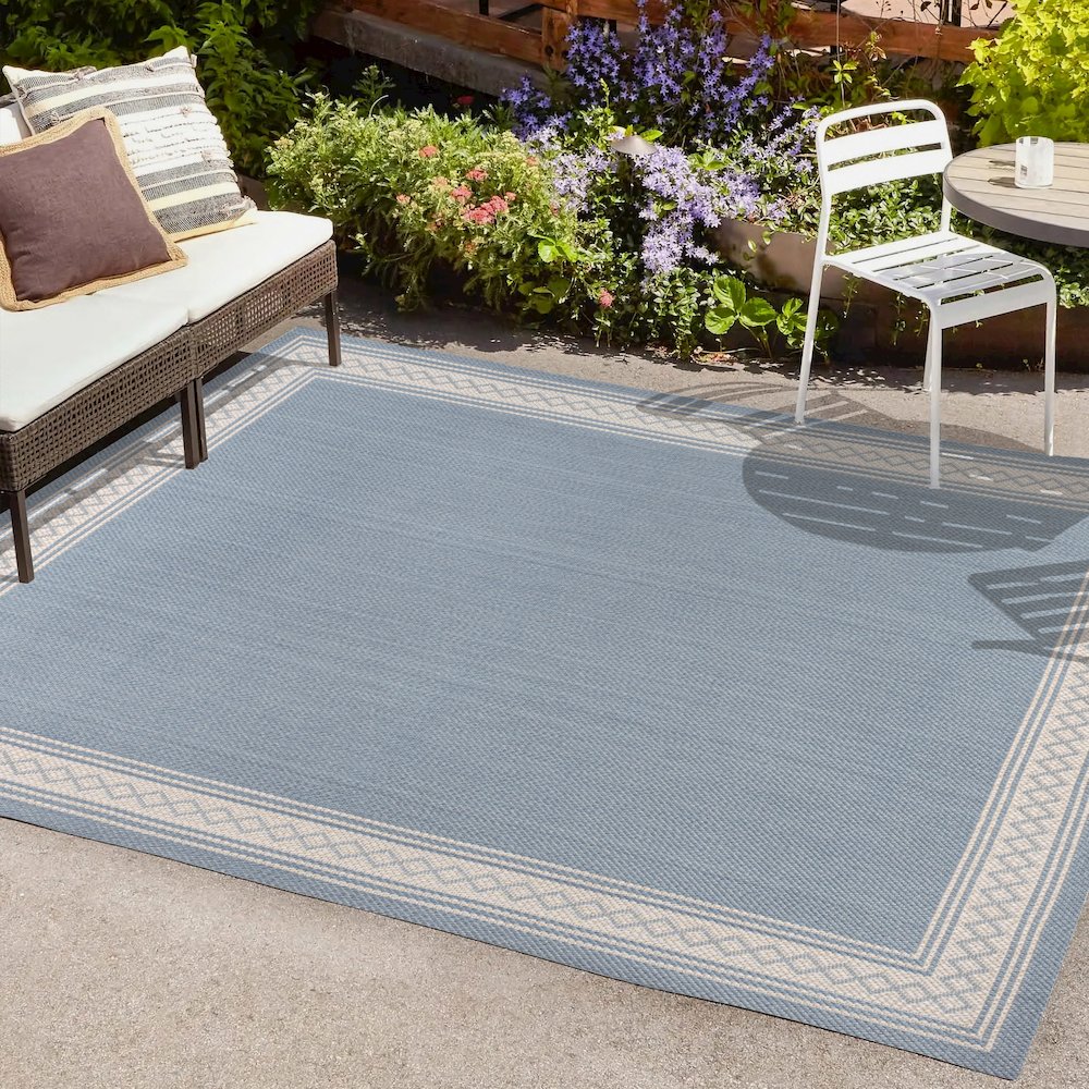 Lucia Classic Diamond Border Indoor/Outdoor Area Rug. Picture 6
