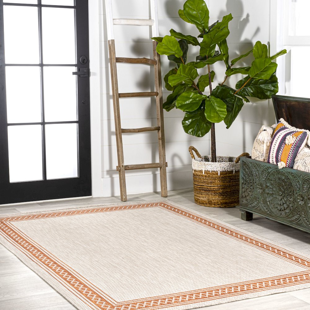 Lucia Classic Diamond Border Indoor/Outdoor Area Rug. Picture 5
