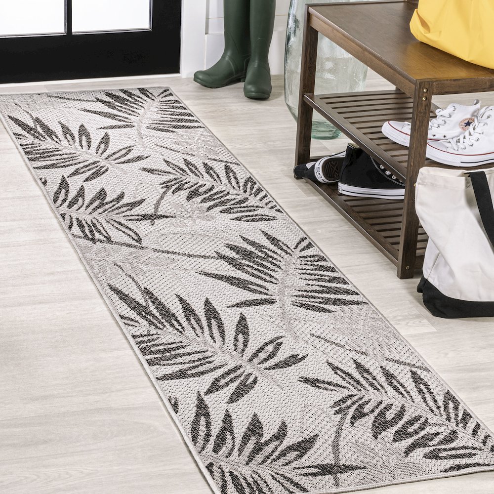 Havana Tropical Palm Leaf Indoor/Outdoor Area Rug. Picture 2