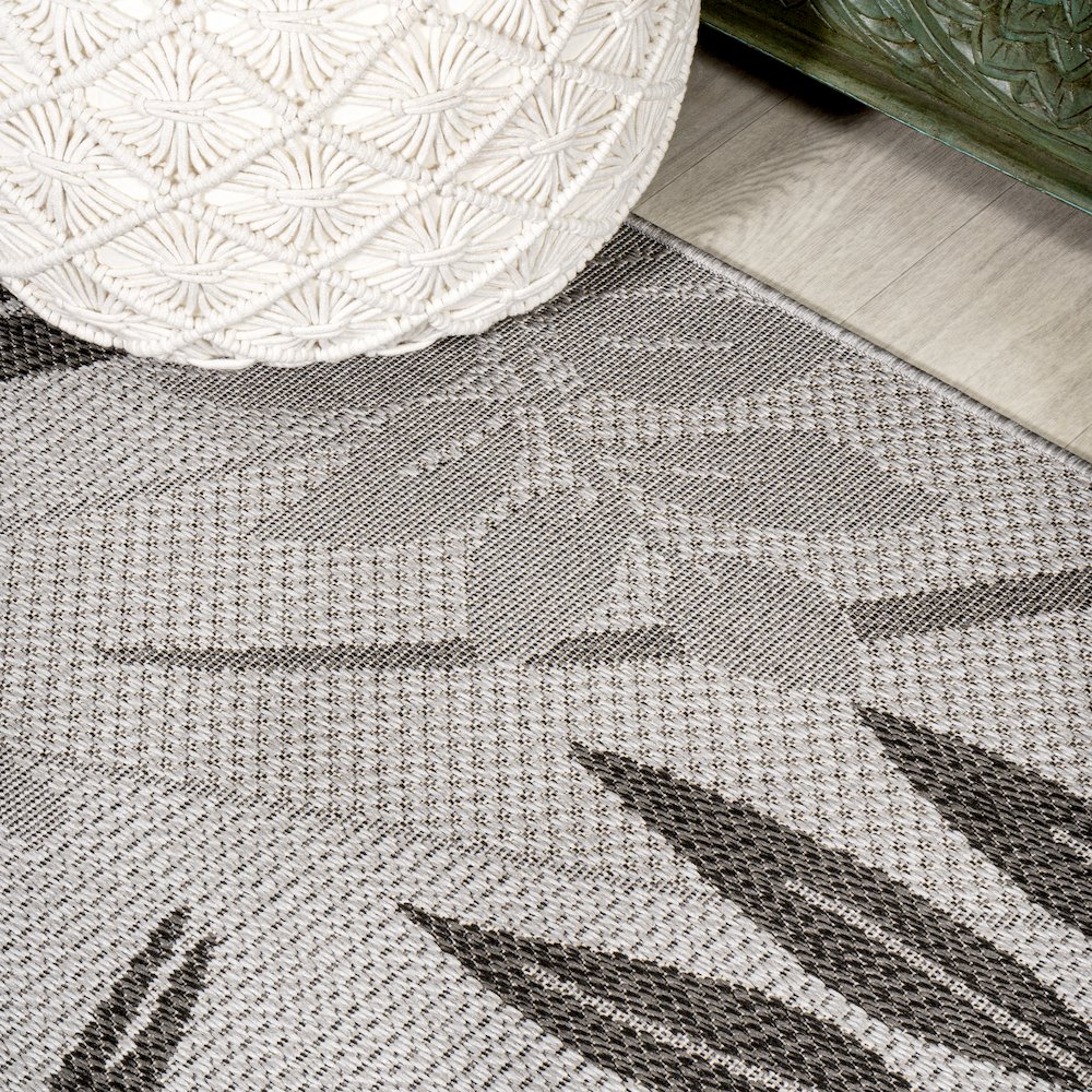 Havana Tropical Palm Leaf Indoor/Outdoor Area Rug. Picture 4