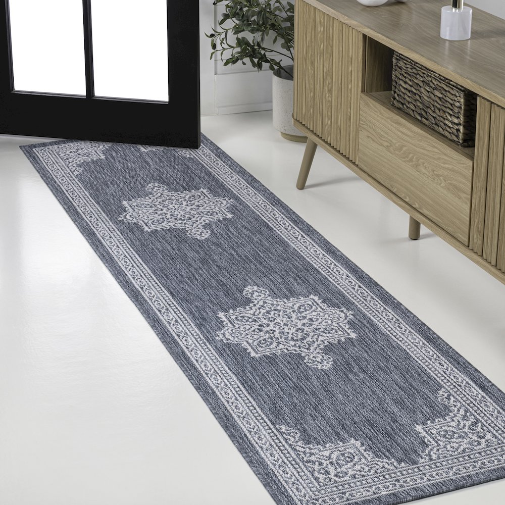 Vintage Casual Medallion Blue/Cream 2 ft. x 8 ft. Indoor/Outdoor Runner Rug. Picture 2