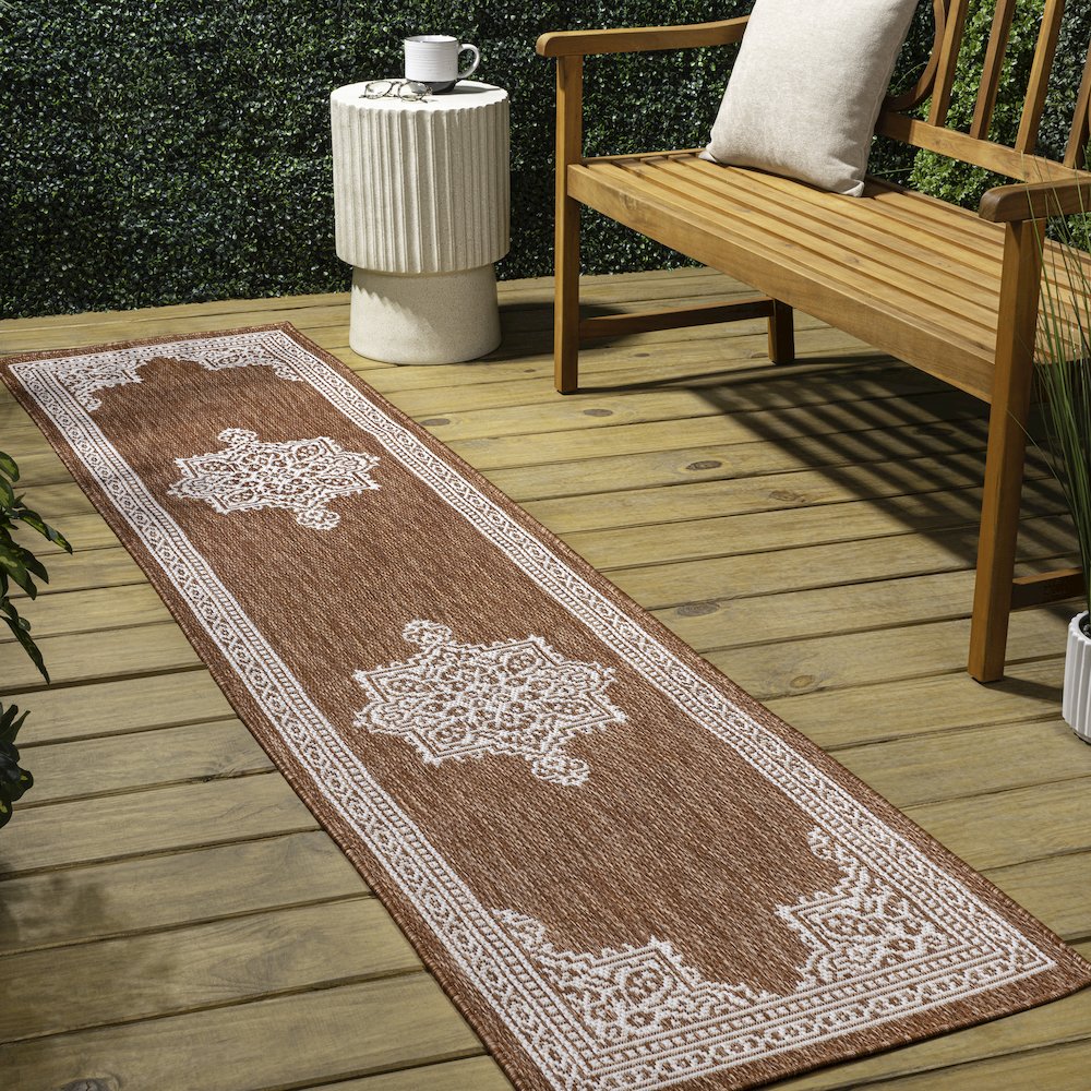 Vintage Casual Medallion Terra/Cream 2 ft. x 8 ft. Indoor/Outdoor Runner Rug. Picture 3