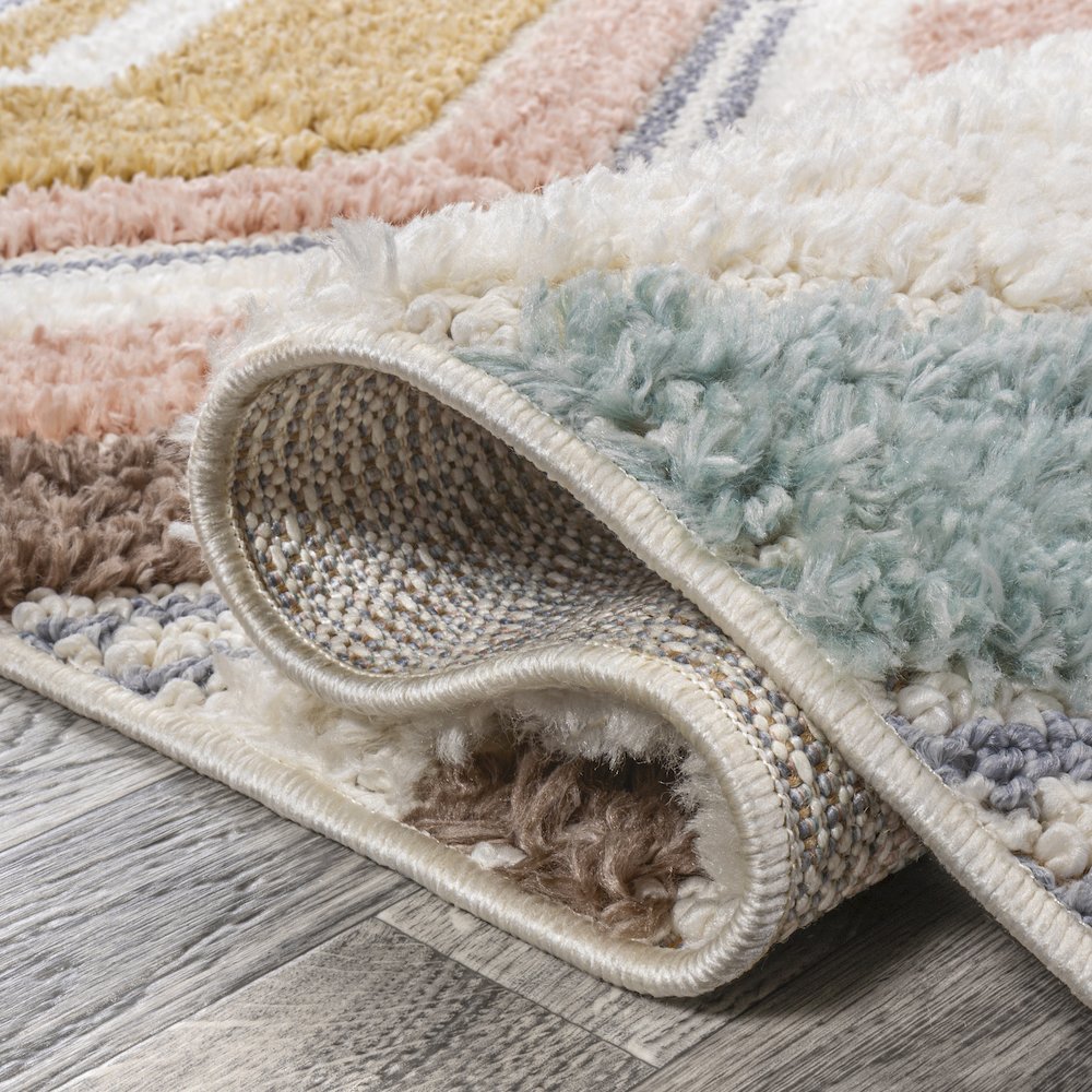 Elin Chevron High-Low Area Rug. Picture 6