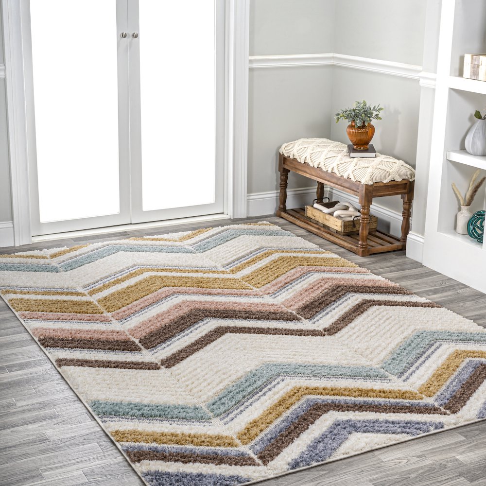 Elin Chevron High-Low Area Rug. Picture 5