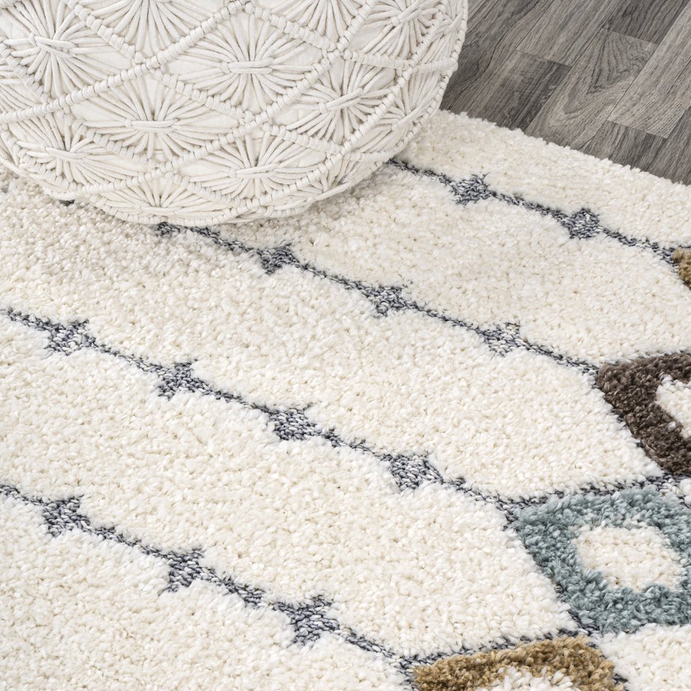 Pia Moroccan Trellis Plush Carved Area Rug. Picture 4