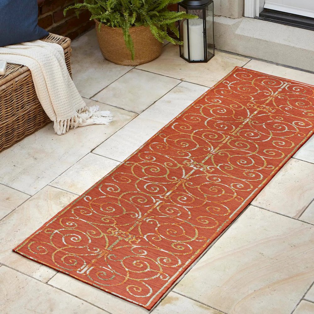 Cottage Filigree Scroll Reversible Machine-Washable Indoor/Outdoor Runner Rug. Picture 3