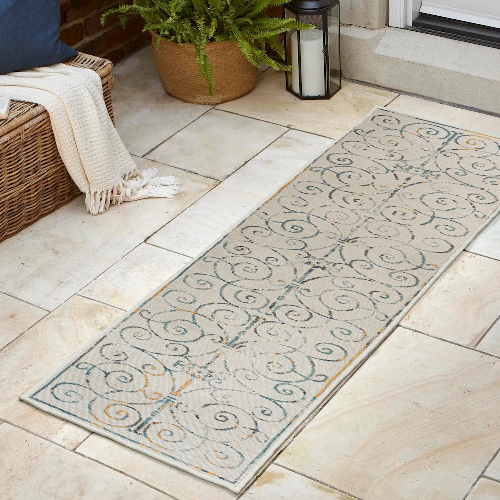 Cottage Filigree Scroll Reversible Machine-Washable Indoor/Outdoor Runner Rug. Picture 2