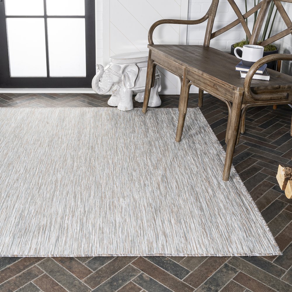 Ethan Modern Flatweave Solid Area Rug. Picture 8