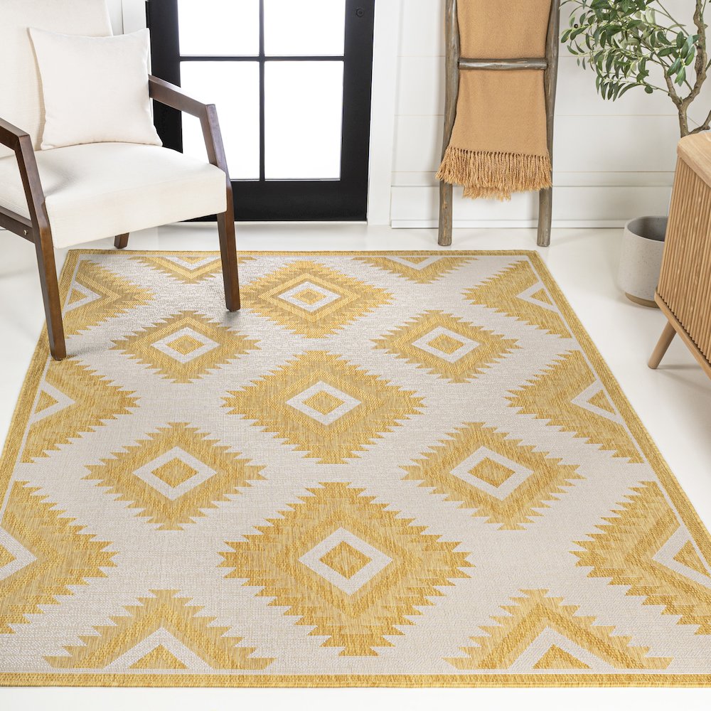 Lior Geometric Moroccan Diamond Indoor/Outdoor Area Rug. Picture 2