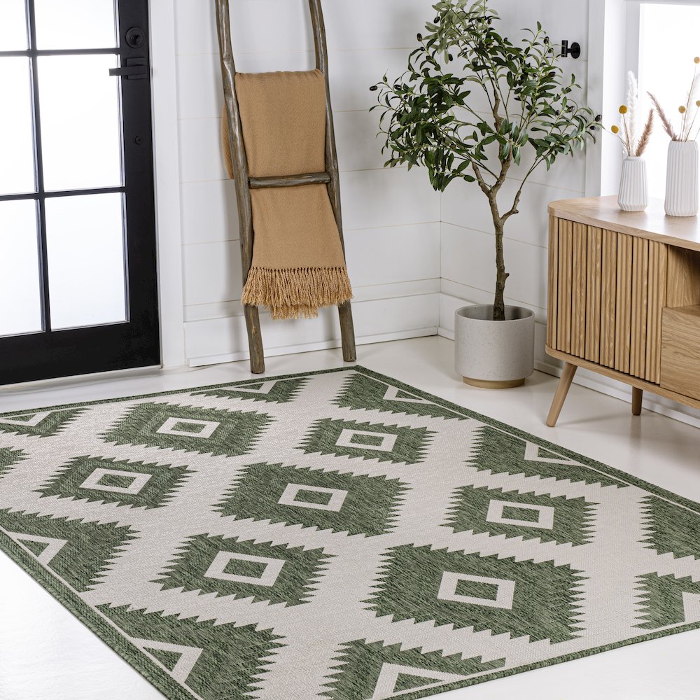 Lior Geometric Moroccan Diamond Indoor/Outdoor Area Rug. Picture 3