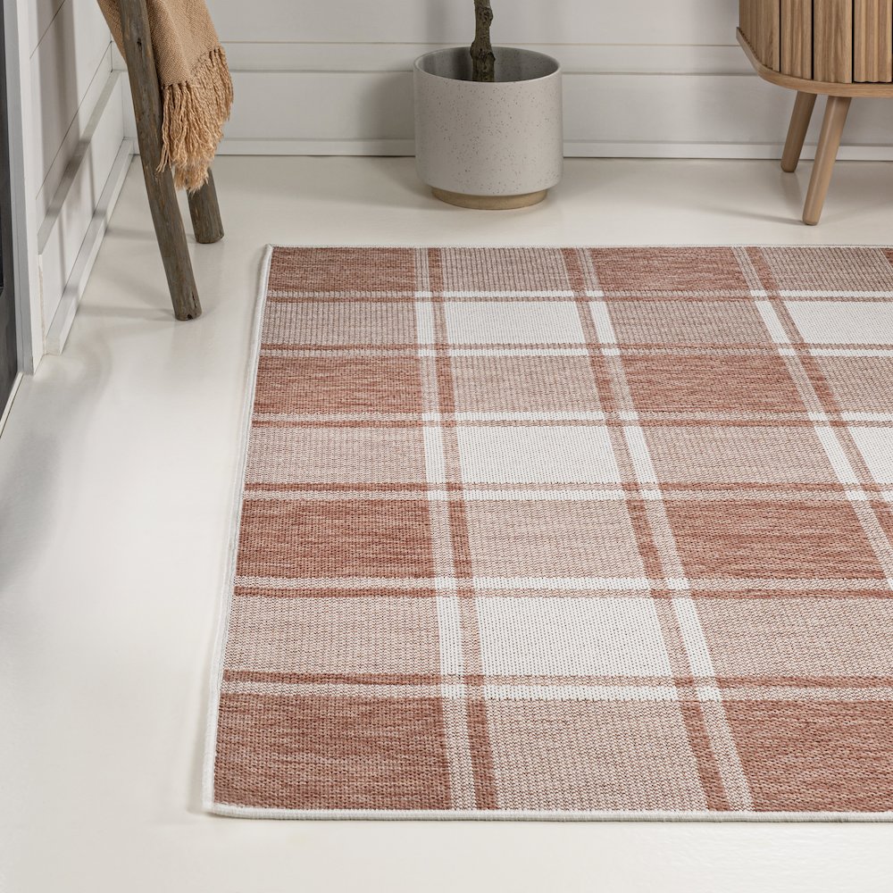 Sabine Traditional Farmhouse Bold Gingham Indoor/Outdoor Area Rug. Picture 1