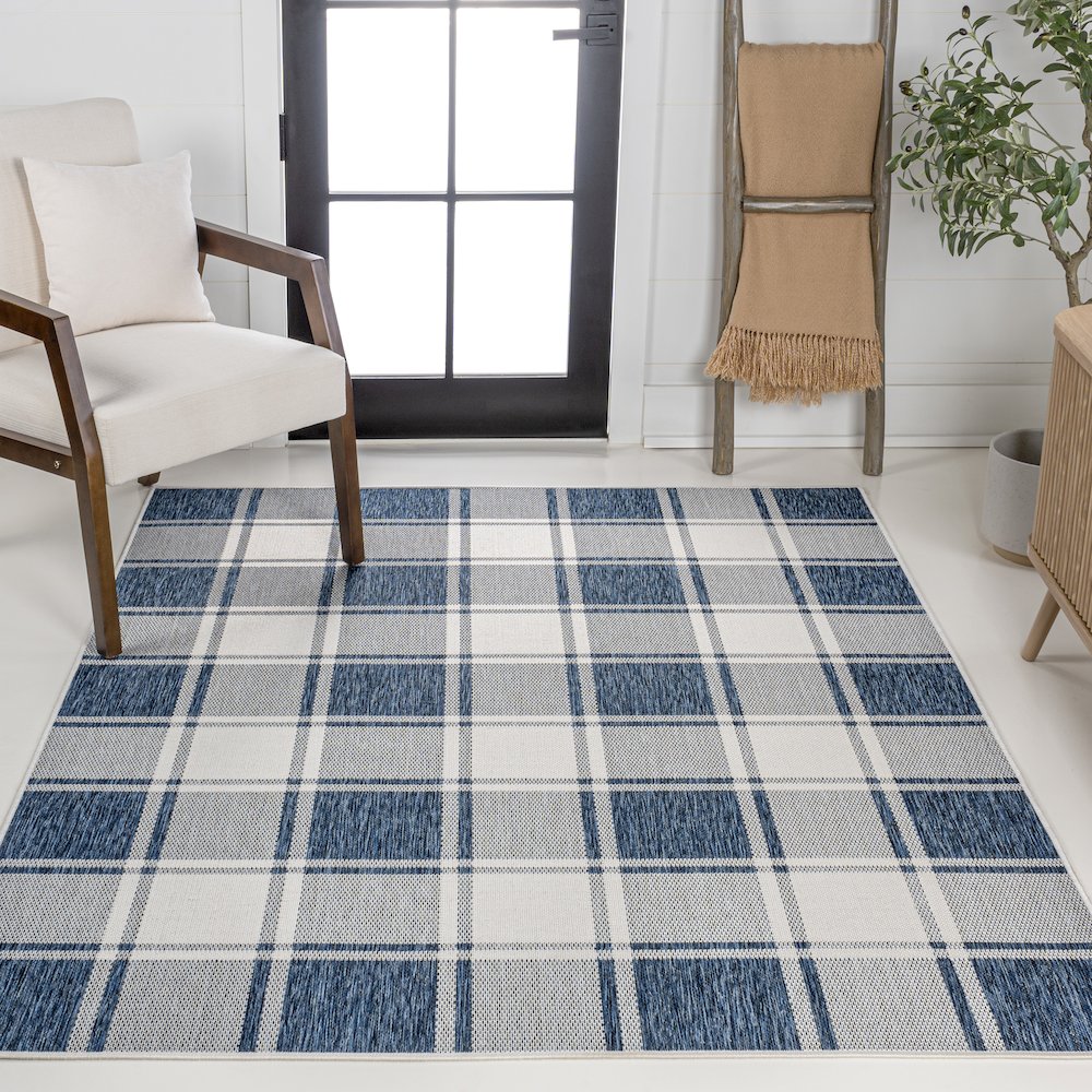Sabine Traditional Farmhouse Bold Gingham Indoor/Outdoor Area Rug. Picture 2