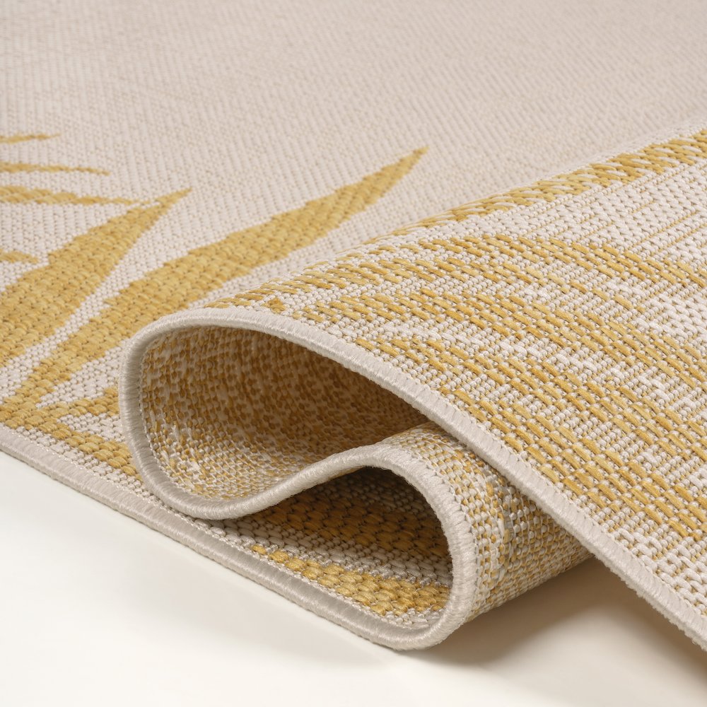 Isla Coastal Cottage Palm Frond Border Indoor/Outdoor Area Rug. Picture 4