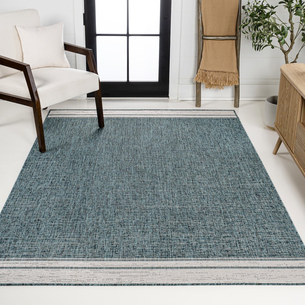 Alda Modern Minimalist Mingled Solid Indoor/Outdoor Area Rug. Picture 2