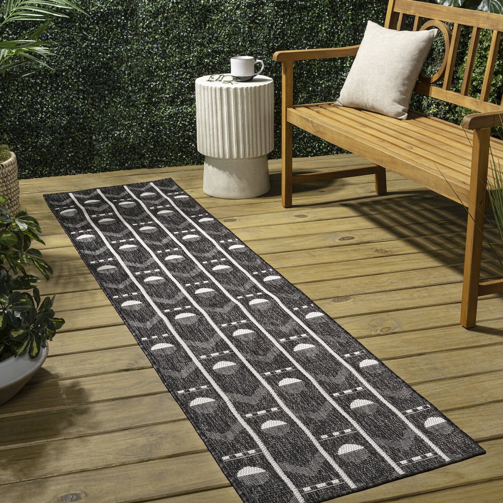 Soren Modern Geometric Black/Cream 2 ft. x 8 ft. Indoor/Outdoor Runner Rug. Picture 4