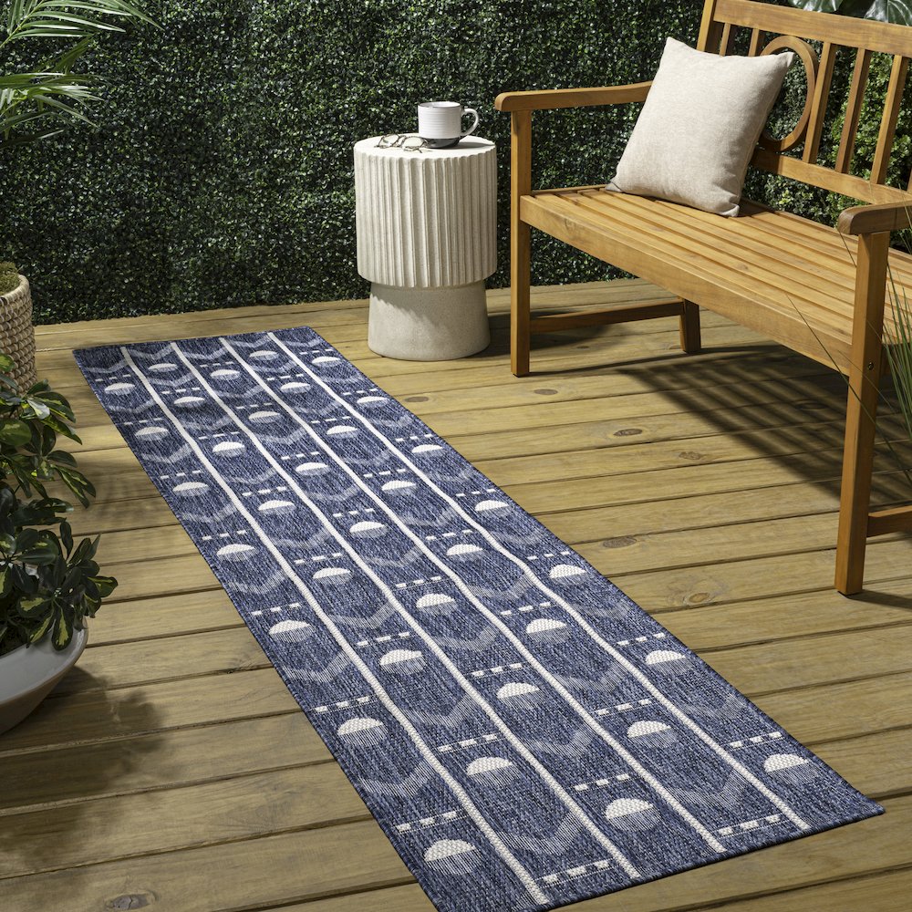 Soren Modern Geometric Navy/Cream 2 ft. x 8 ft. Indoor/Outdoor Runner Rug. Picture 4