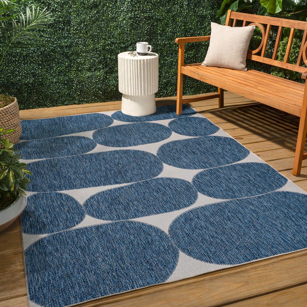 Geometric Organic Shapes Navy/Cream 3 ft. x 5 ft. Indoor/Outdoor Area Rug. Picture 4