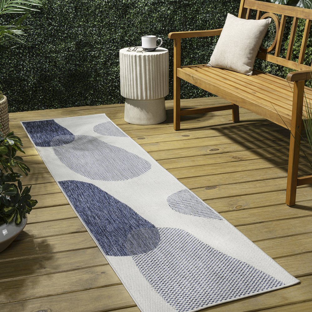 Geometric Organic Shapes Cream/Navy 2 ft. x 8 ft. Indoor/Outdoor Runner Rug. Picture 4