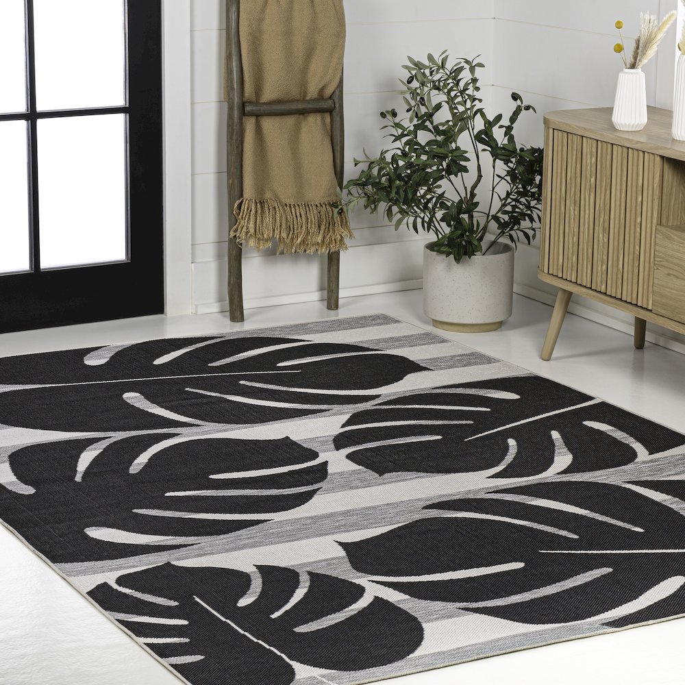 and Monstera Leaf Black/Gray 3 ft. x 5 ft. Indoor/Outdoor Area Rug. Picture 3