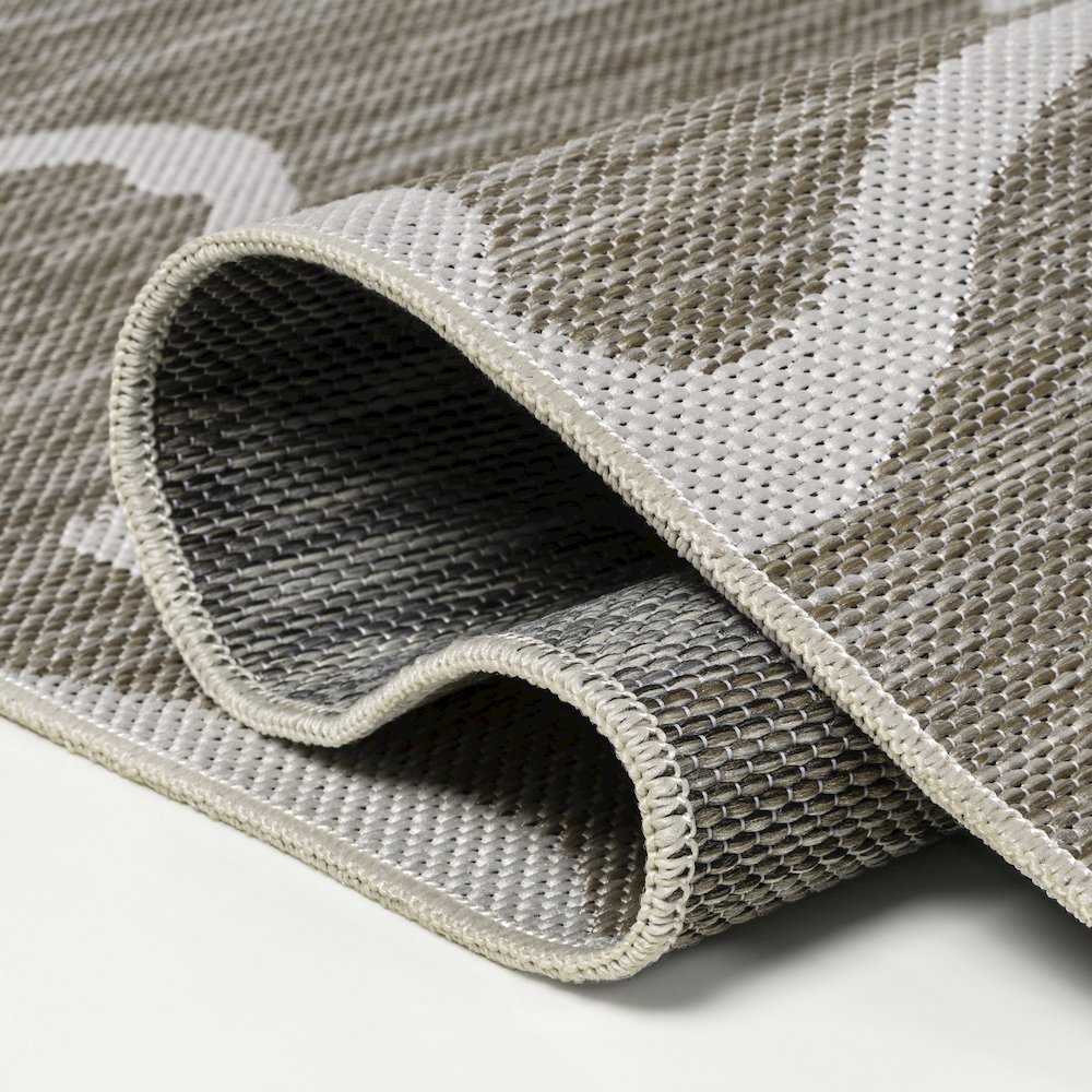 Flamingos Two-Tone Beige/White 3 ft. x 5 ft. Indoor/Outdoor Area Rug. Picture 5