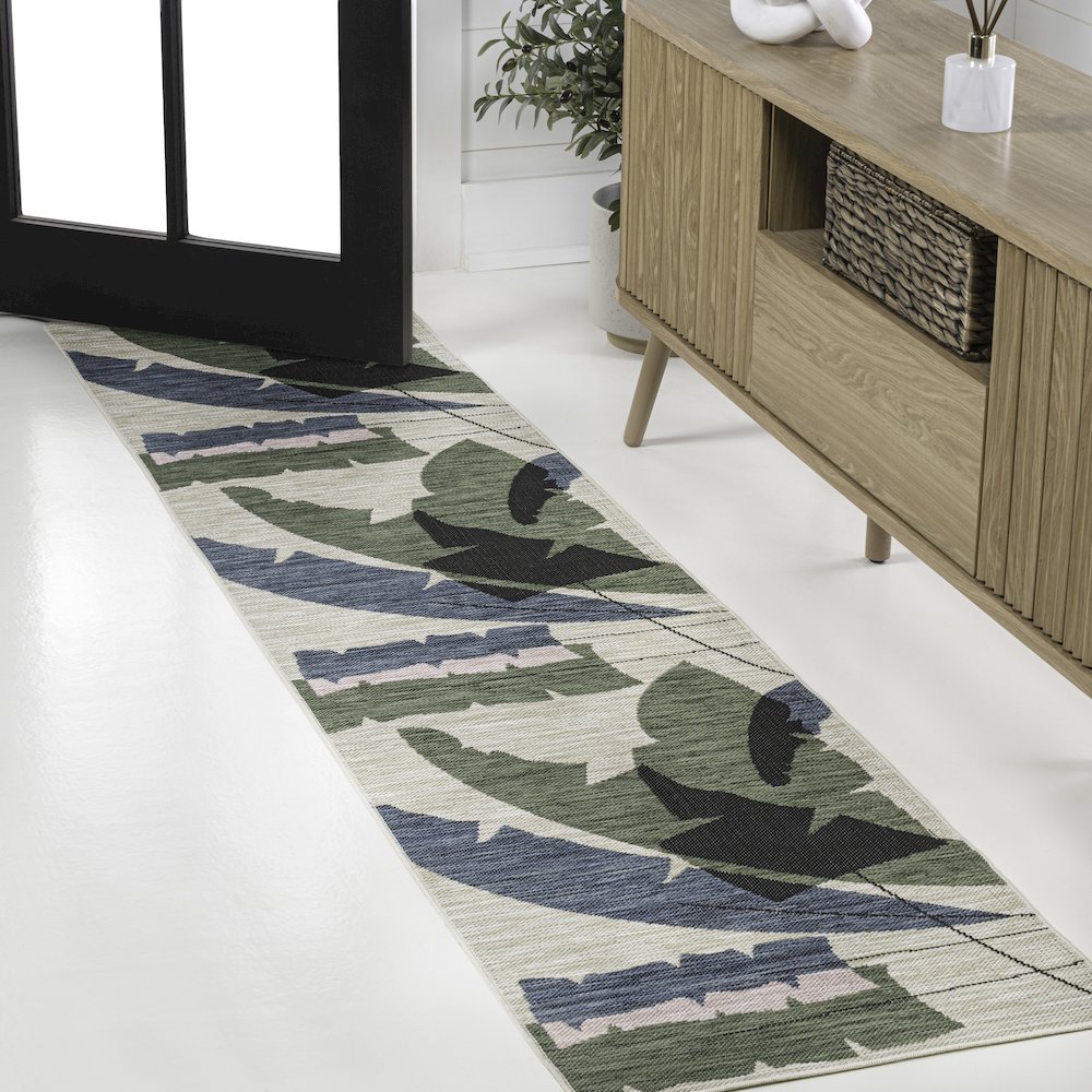 Palm Leaf Navy/Cream 2 ft. x 8 ft. Indoor/Outdoor Runner Rug. Picture 3