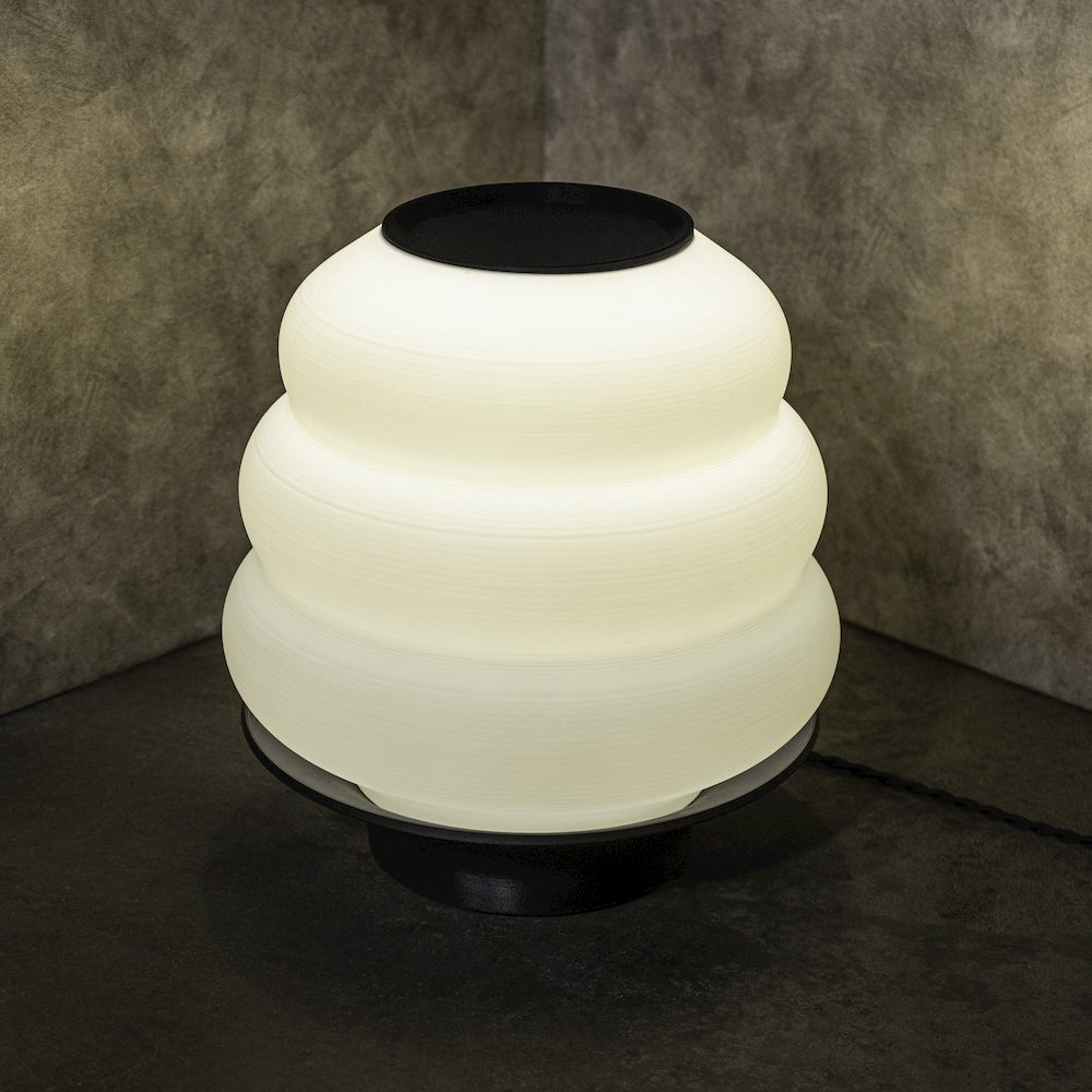 Plant-Based Pla 3D Printed Dimmable Led Table Lamp, White/Black. Picture 2