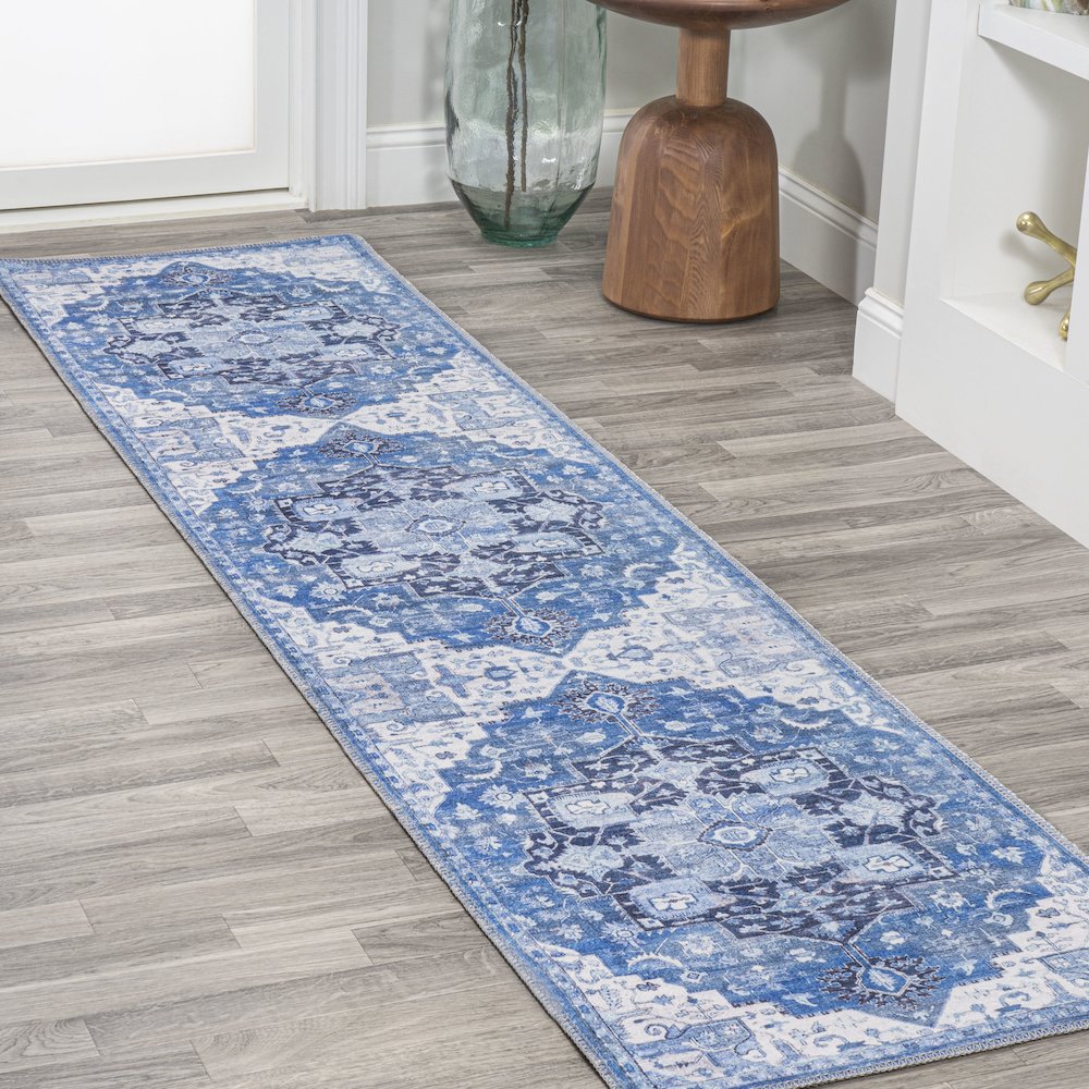 Maris Ornate Medallion Washable Indoor/Outdoor Area Rug. Picture 2