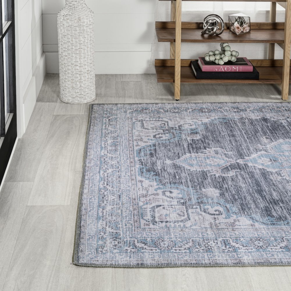 Wincer Chenille Cottage Medallion Machine-Washable Area Rug. Picture 1