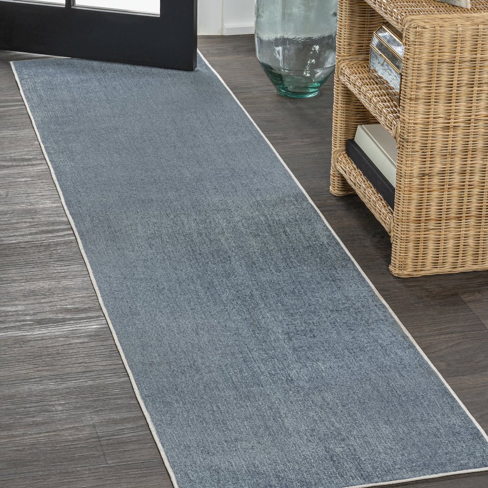 Twyla Classic Solid Low-Pile Machine-Washable Runner Rug. Picture 1