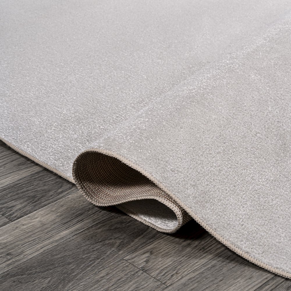 Twyla Classic Solid Low-Pile Machine-Washable Runner Rug. Picture 4