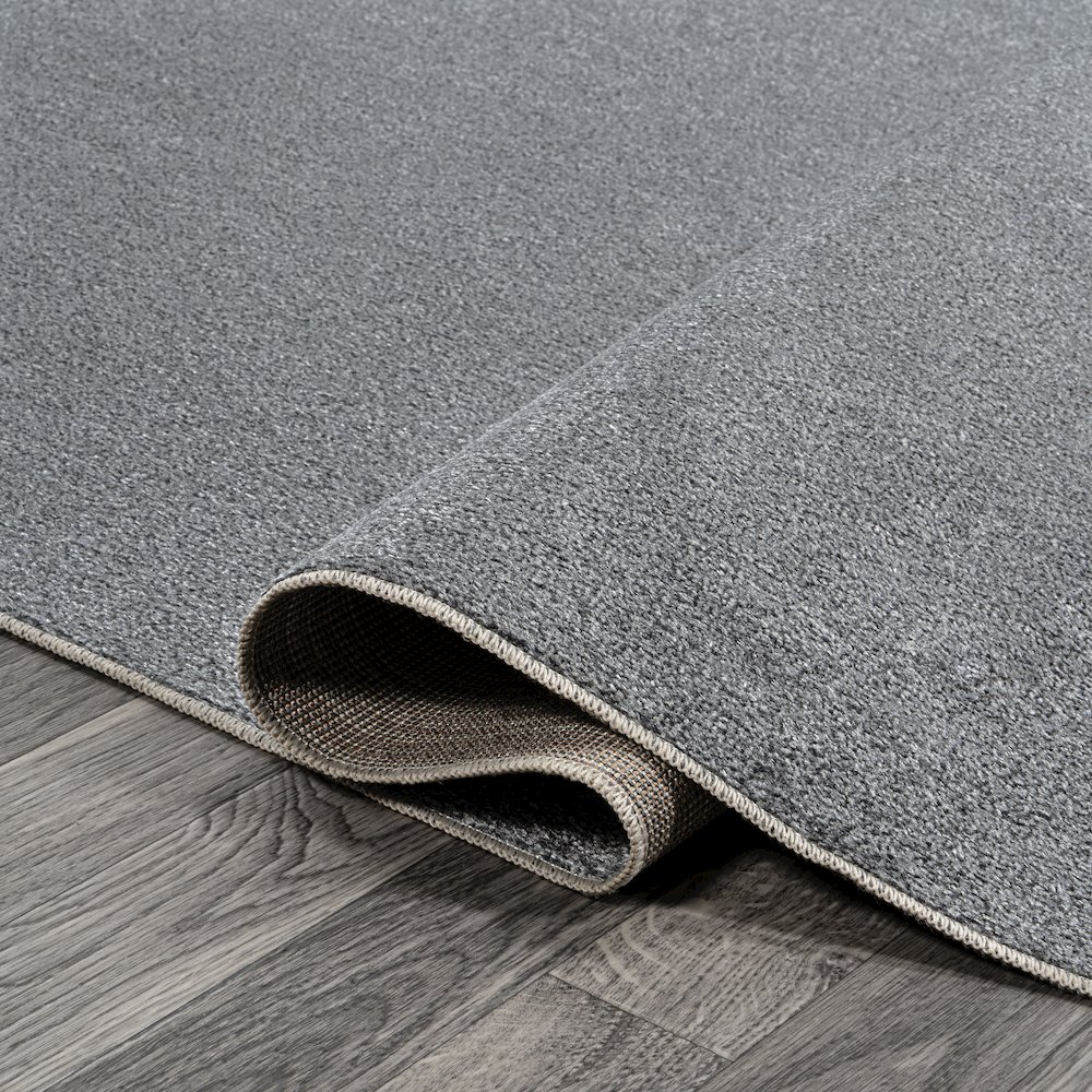 Twyla Classic Solid Low-Pile Machine-Washable Runner Rug. Picture 4