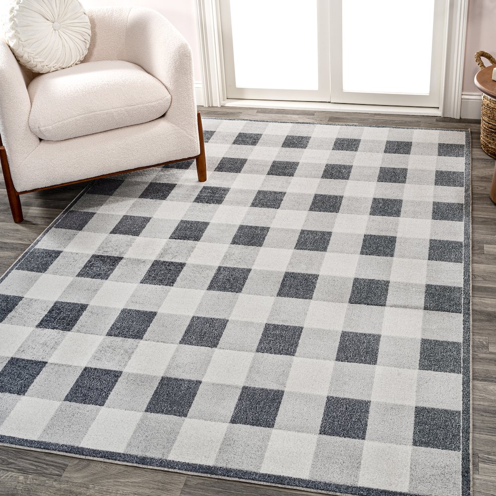 Gingham Gradient Plaid Cottage Machine-Washable Area Rug. Picture 1