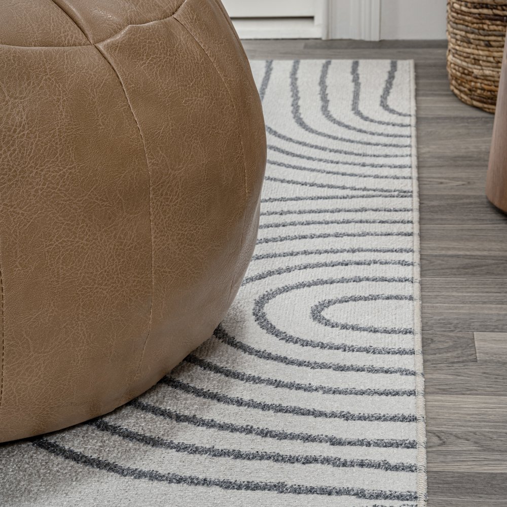 Doodle Contemporary Glam Geometric Machine-Washable Runner Rug. Picture 3
