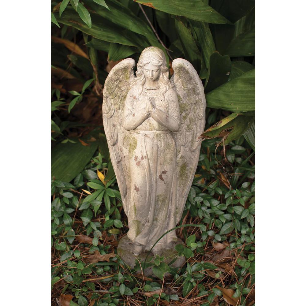 Faux Concrete Angel Yard Art. Picture 2