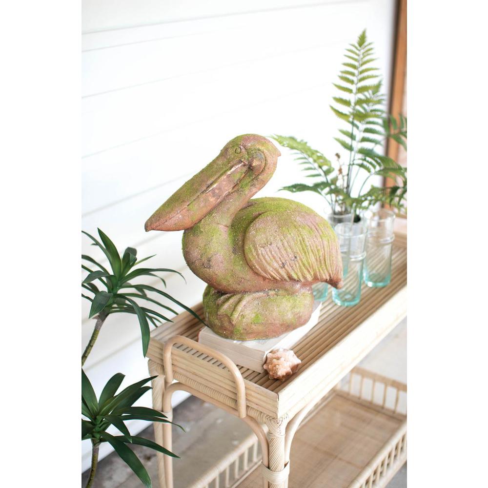 Faux Concrete Pelican. Picture 2