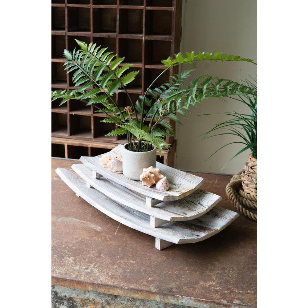Set Of Three Rectangle Curved Wooden Bowls. Picture 2