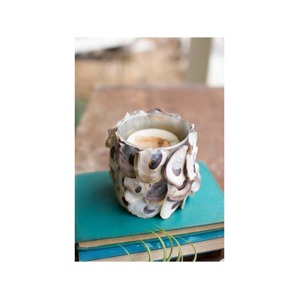 Oyster Shell Round Candle Holder. Picture 2