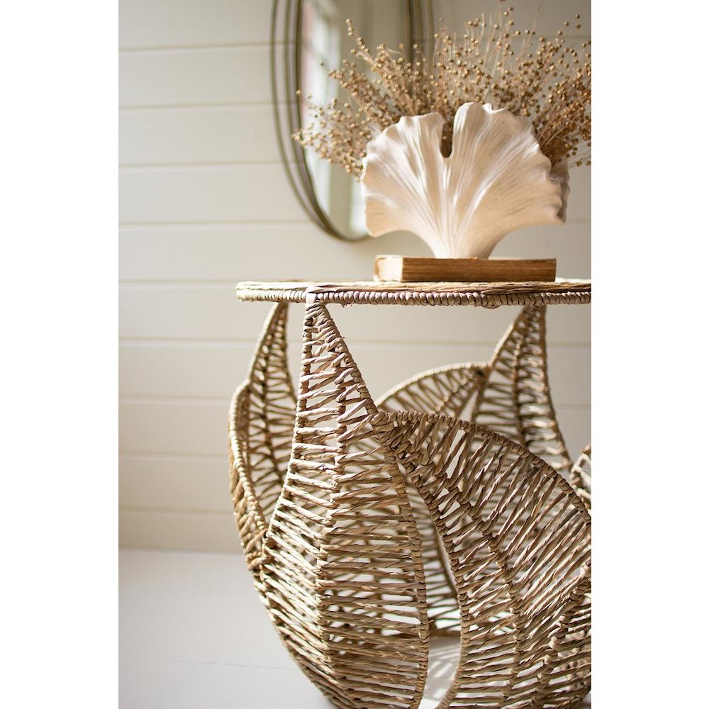 Fern Detail Seagrass Side Table. Picture 2