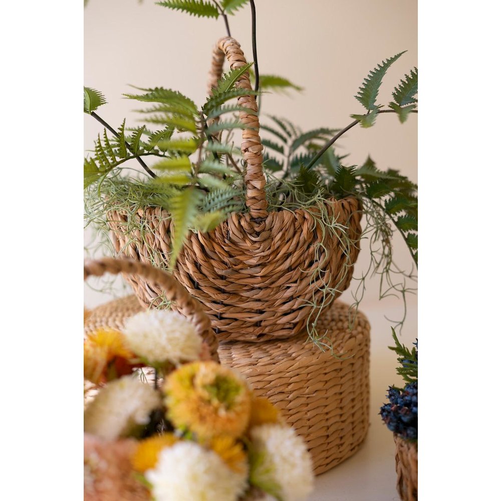 Set Of Three Woven Seagrass Baskets With Handles. Picture 4