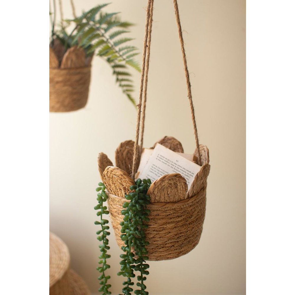 Woven Seagrass Hanging Planter Basket. Picture 7