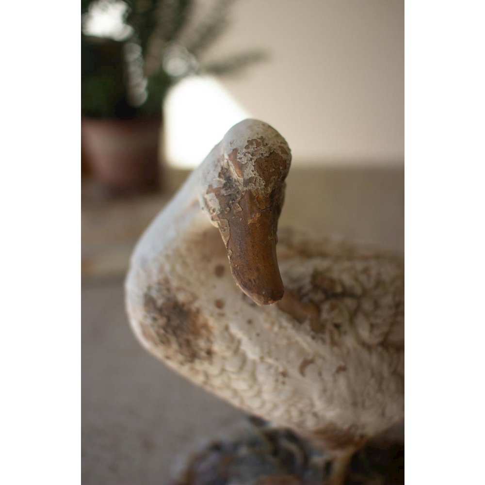 Faux Concrete Duck - Head To The Side. Picture 5