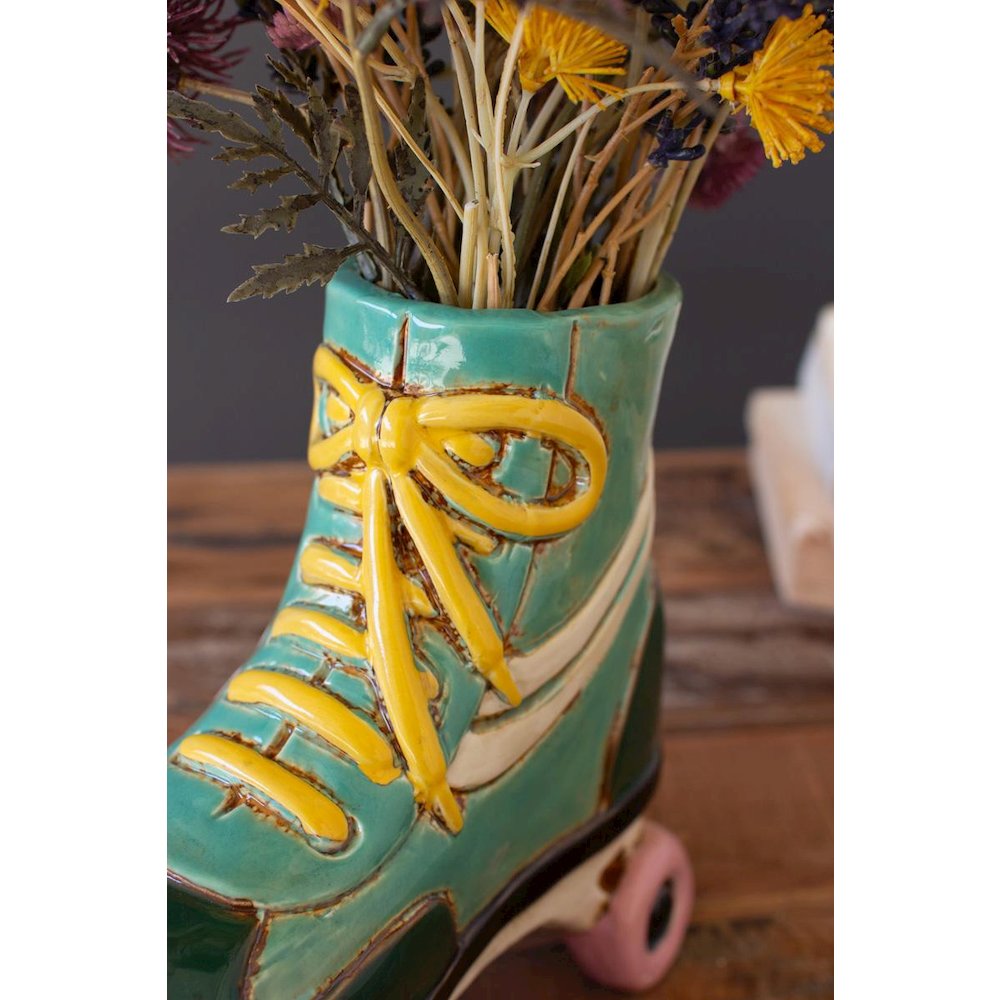 Ceramic Roller Skate Planter. Picture 4