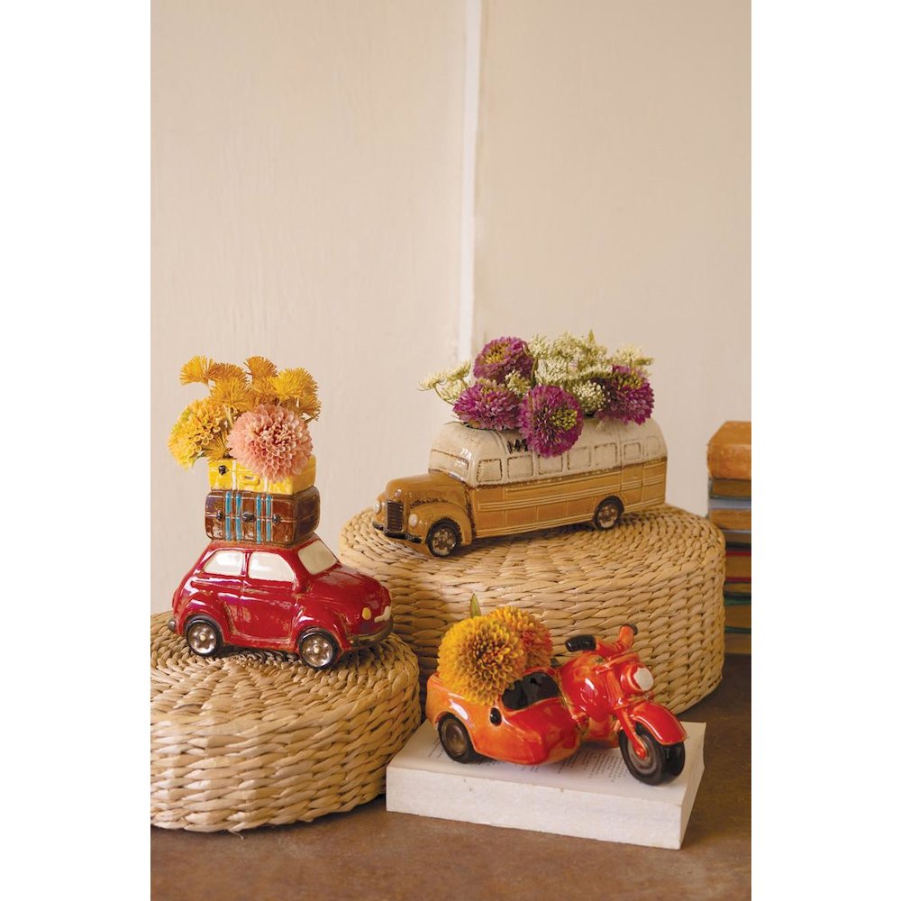Ceramic Motorcycle With Sidecar Planter. Picture 2