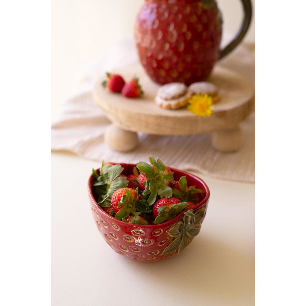 Ceramic Strawberry Bowl. Picture 2