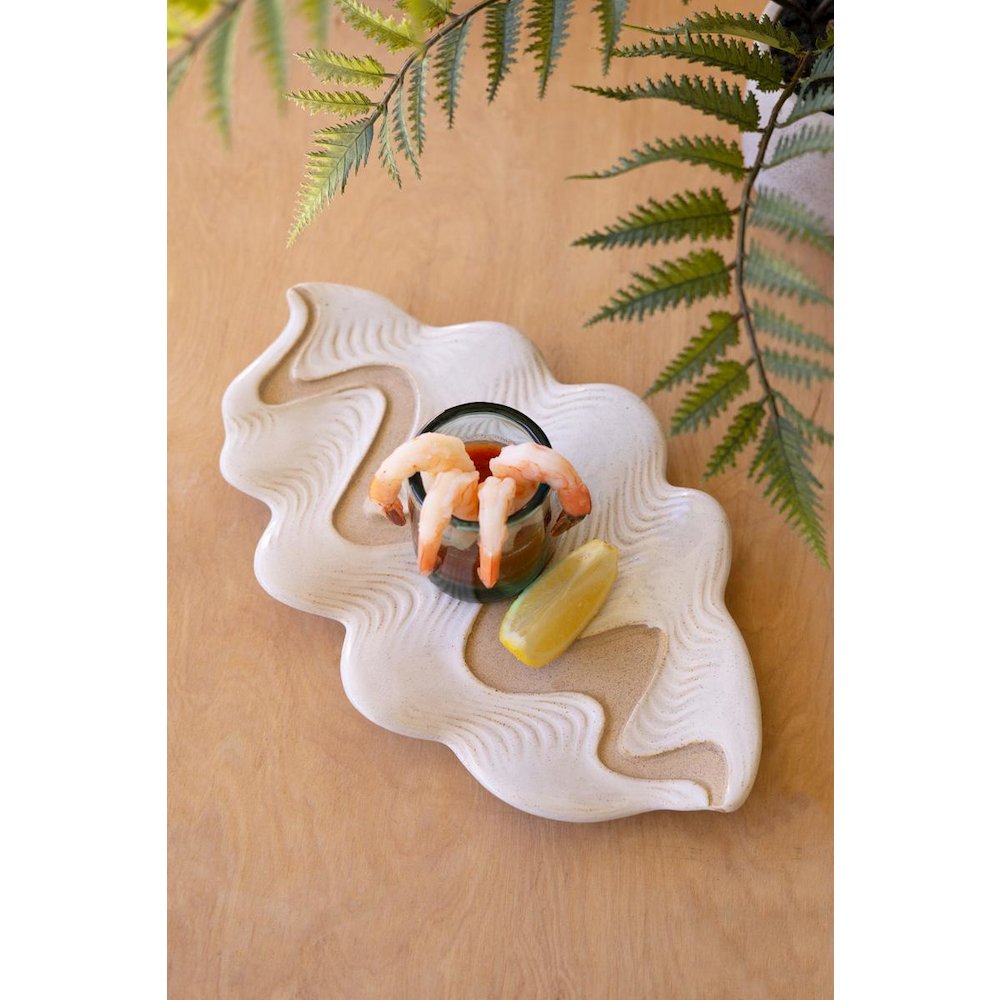 Ceramic Clam Platter. Picture 1